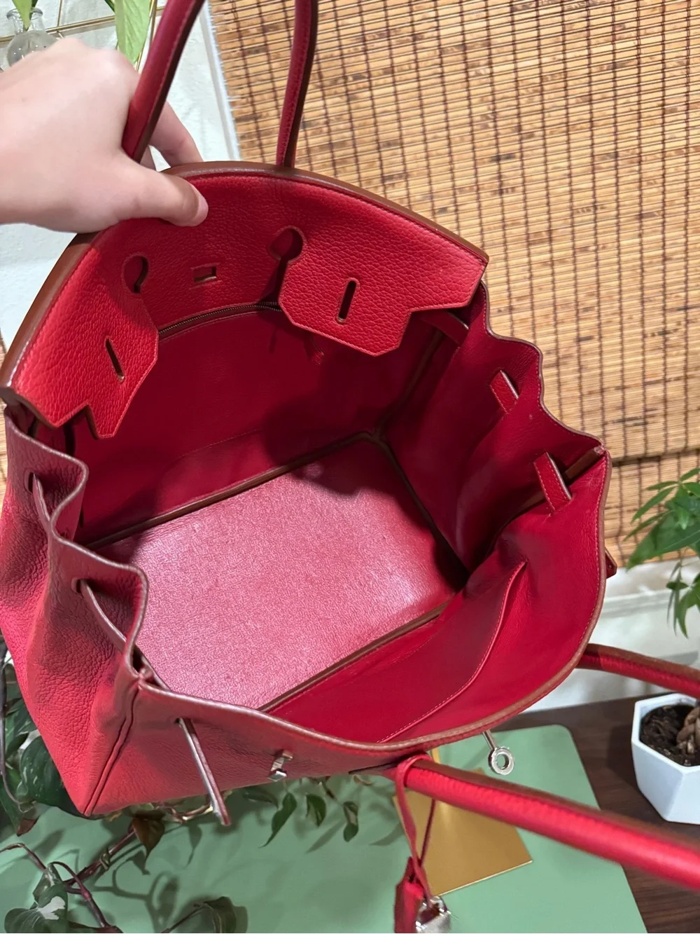 Hermes elegant red